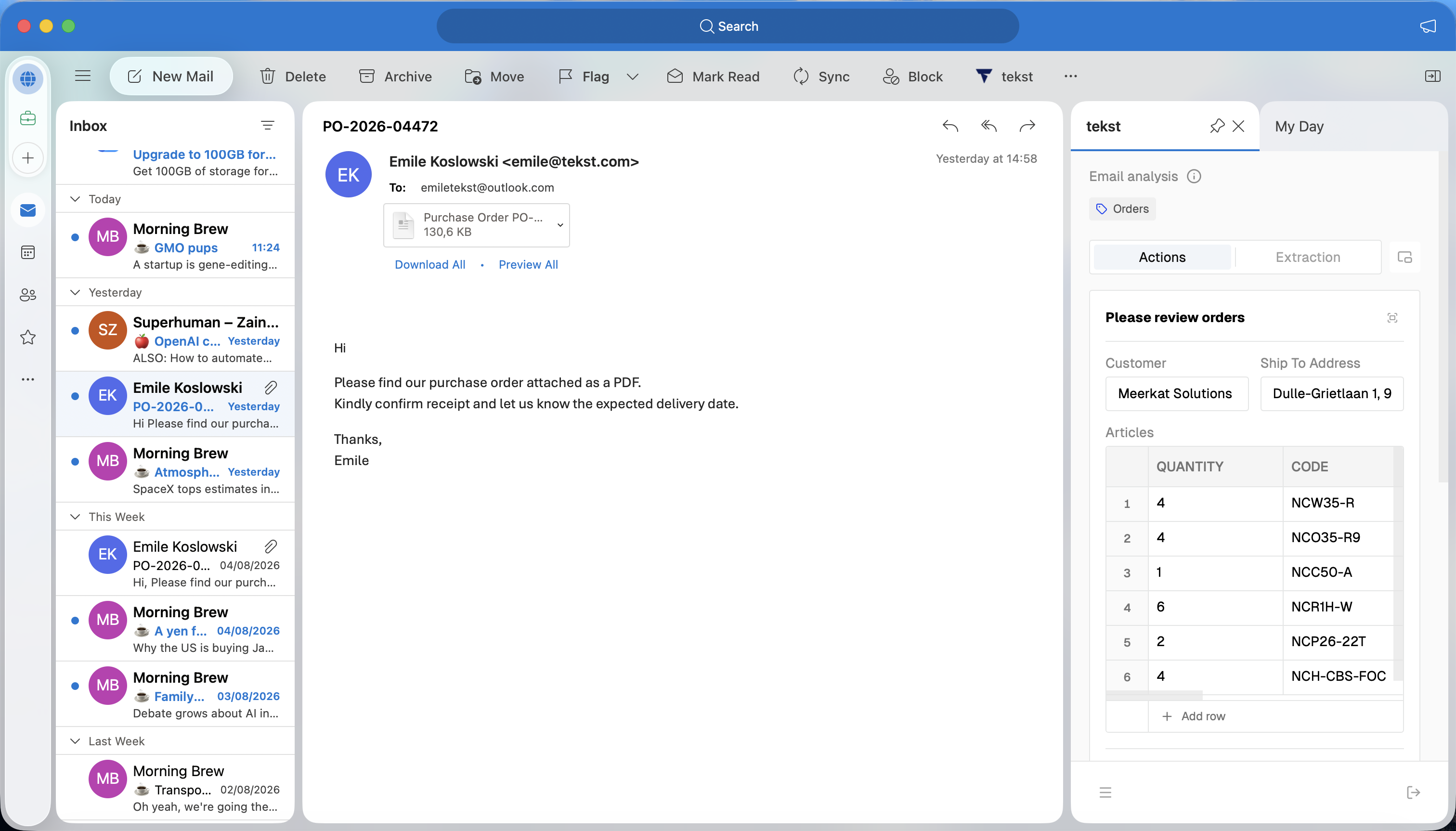 The Tekst panel open beside an email in Microsoft Outlook, showing the analysis, the Actions tab, and a pending order approval